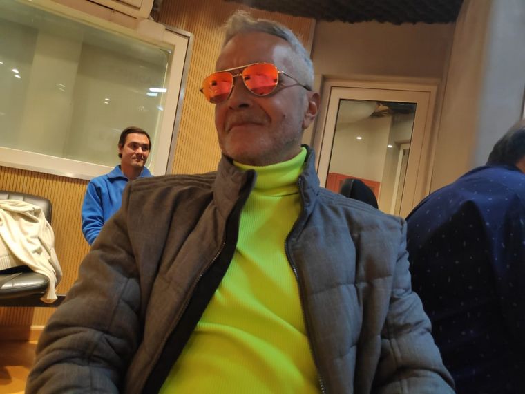 Wilkins visitó los estudios de Cadena 3.