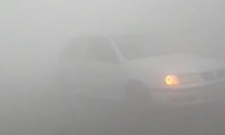 El humo proveniente de incendios afectó el tránsito en la autopista Rosario-Bs. As. 