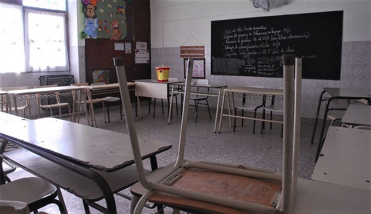 FOTO: Los docentes santafesinos siguen de paro: reclaman un aumento salarial.