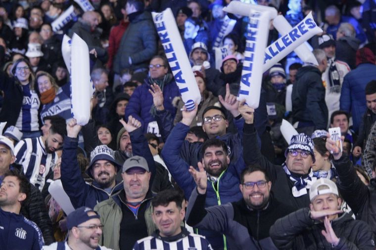 Los hinchas de Talleres, pura pasión.