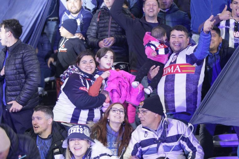 Los hinchas de Talleres, pura pasión.