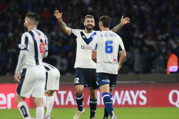 Lucas Pratto fue el hombre de la cancha para el triunfo de Vélez ante Talleres.