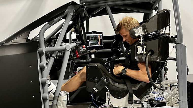 FOTO:  Räikkönen a bordo del Chevrolet Camaro del Trackhouse Racing en Virginia.