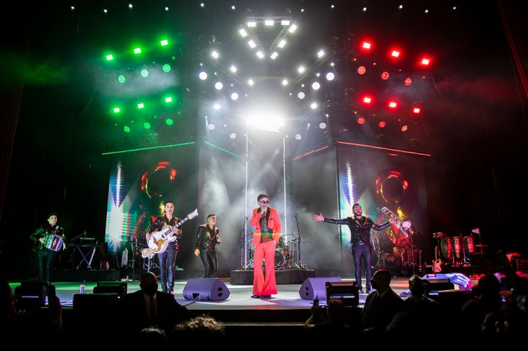 Los Caligaris brillaron en el Auditorio Nacional de México.
