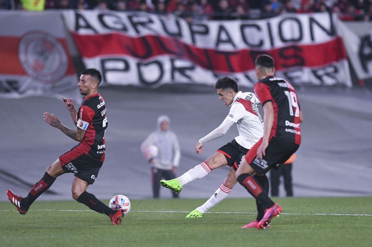 FOTO: Newell's vs. River Plate por la fecha 13 de la Liga Profesional.
