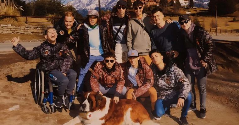 Leandro y sus compañeros en Bariloche