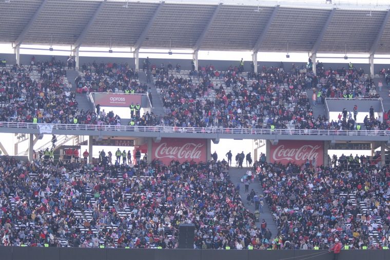 Una gran fiesta se vivió desde muy temprano en el Kempes por el Día de las Infancias.