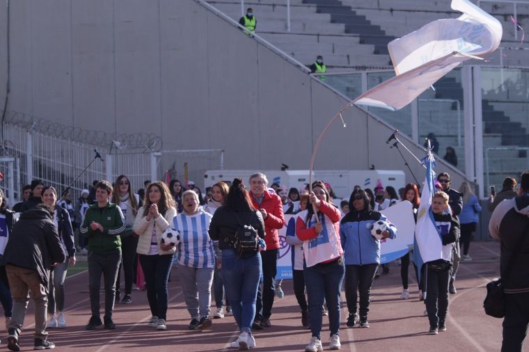 Una gran fiesta se vivió desde muy temprano en el Kempes por el Día de las Infancias.