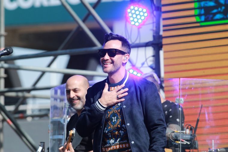 Luciano Pereyra brilló con sus principales éxitos en el escenario del Kempes.