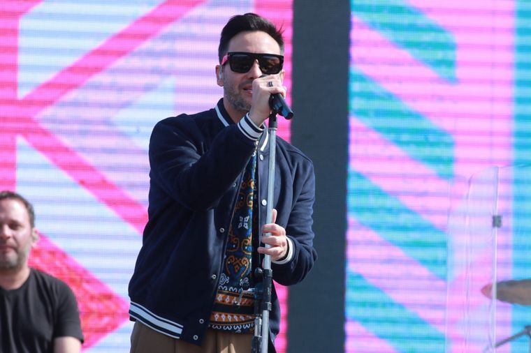 Luciano Pereyra brilló con sus principales éxitos en el escenario del Kempes.