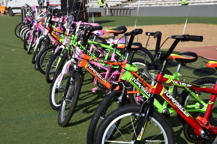 FOTO: Las bicis de la Fiesta de las Infancias ya tienen dueños.