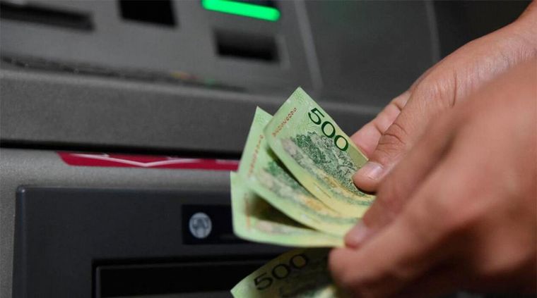 El salario mínimo aumentará un 21% en tres tramos.