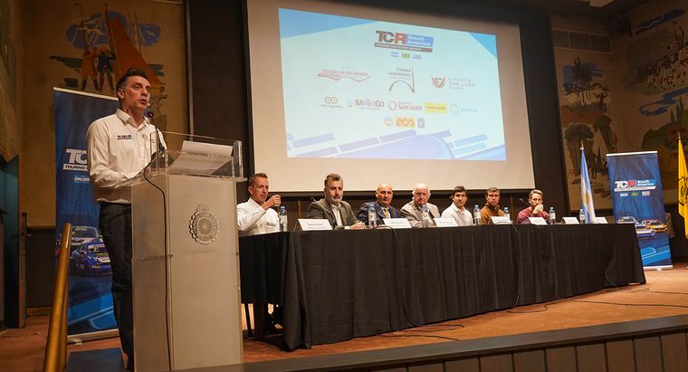 El periplo de tres fechas en Argentina se presentó en el ACA.