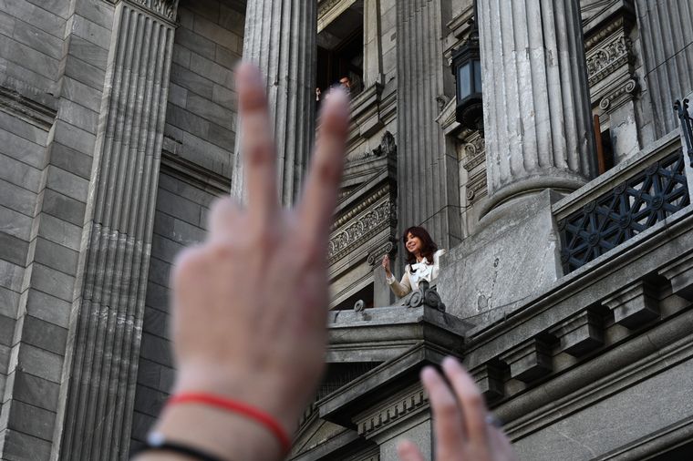 FOTO: Cristina Fernández de Kirchner, tras su defensa.