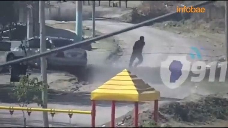 Insolito se tiró del auto