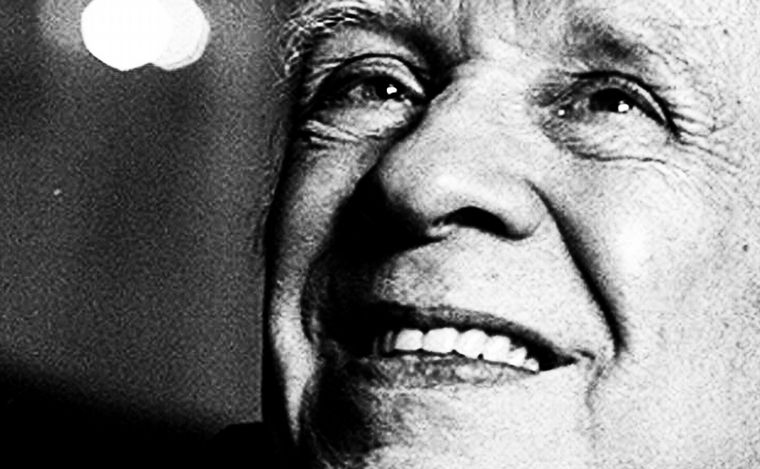 FOTO: Jorge Luis Borges y su ceguera, ese lento crepúsculo.