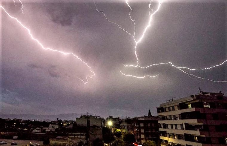 FOTO: Alerta amarilla: anticipan tormentas, lluvias y fuertes vientos en Rosario