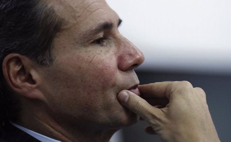 FOTO: El libro que vaticinó la muerte del fiscal Alberto Nisman: 