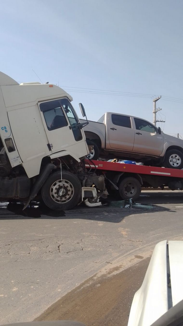 Choque en cadena complicó el tránsito en avenida La Voz del Interior