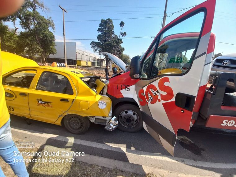 Chocaron en cadena 14 Vehículos.