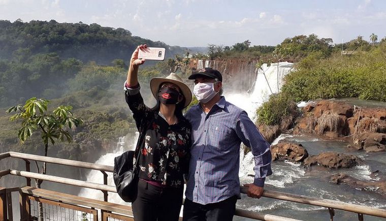 FOTO: Massa y Lammens firmaron un acuerdo de precios con las prestadoras del Previaje