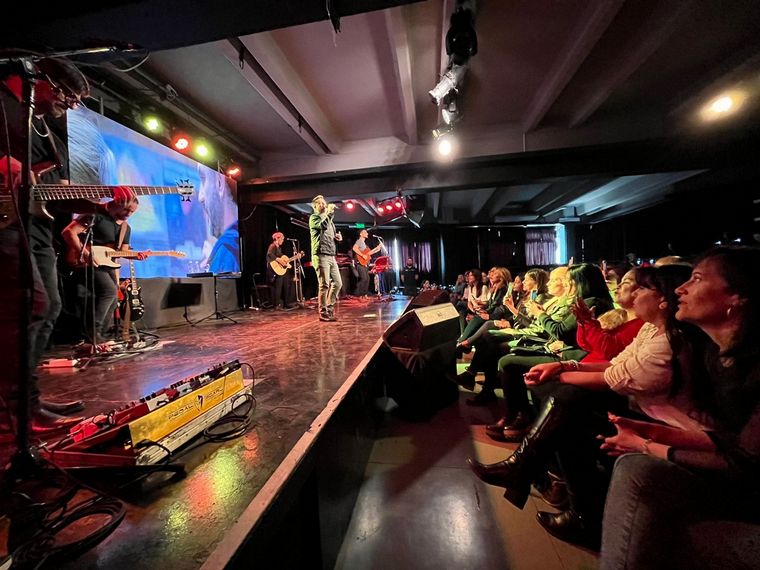 Jorge Rojas brindó un show exclusivo para oyentes de Cadena 3.