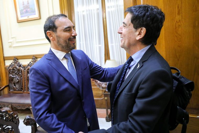 Gustavo Valdés, con el titular del IERAL, Carlos Melconian. 