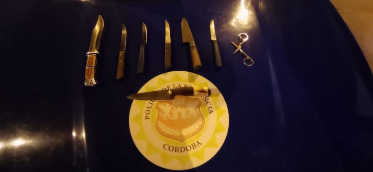 14 barras de Banfield detenidos por incidentes: hay policías heridos