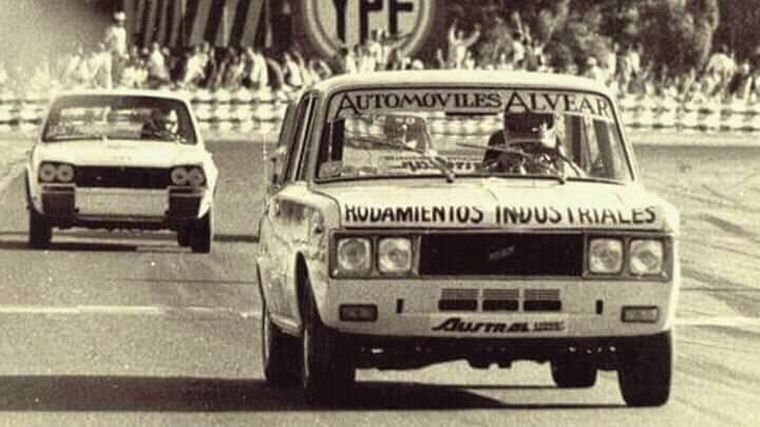 Fiat 125 Campeón Argentino de Turismo Nacional (Rubén Daray)