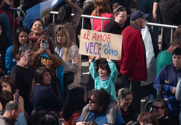 FOTO: Así se vivió la marcha a Plaza de Mayo en repudio al ataque a Cristina Kirchner.