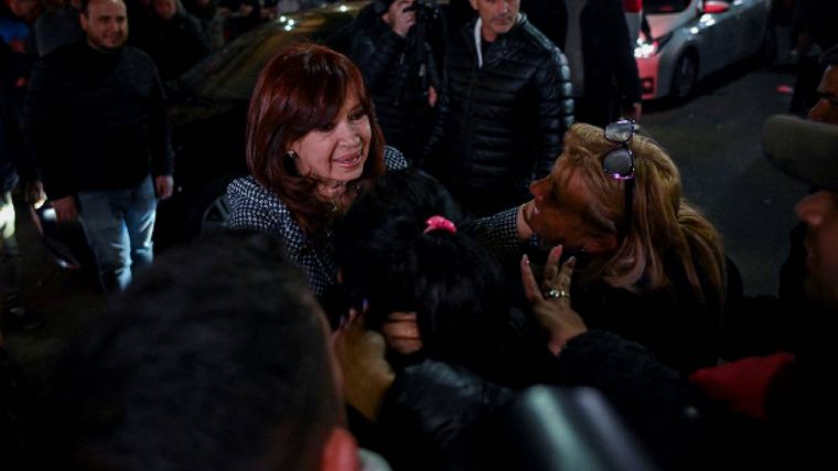FOTO: Medios de comunicación repudiaron el ataque a Cristina Kirchner.