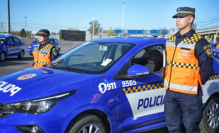 FOTO: El Gobierno de Córdoba entregó 50 nuevos patrulleros para la Policía Caminera.