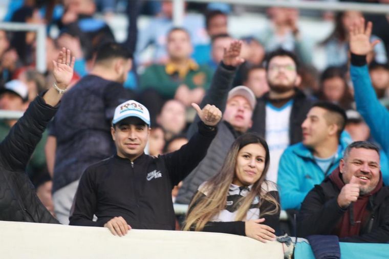 Los hinchas del 