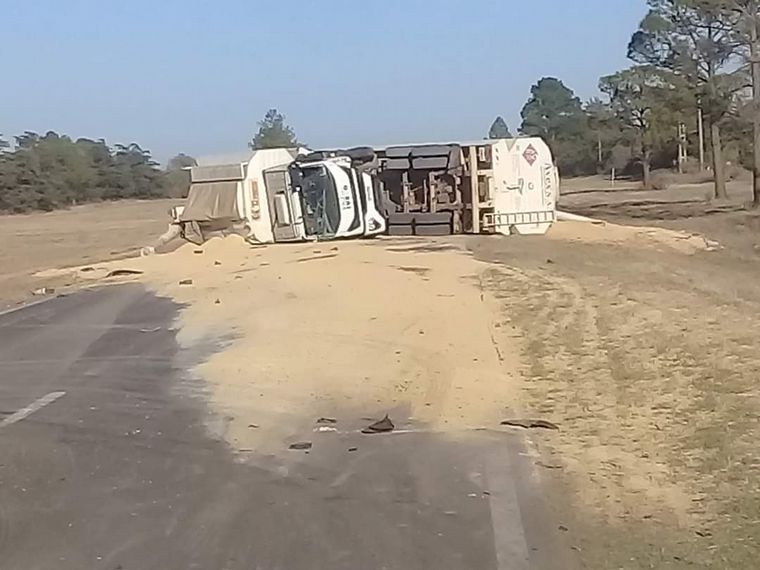Un muerto al chocar un auto con un camión en Las Higueras.