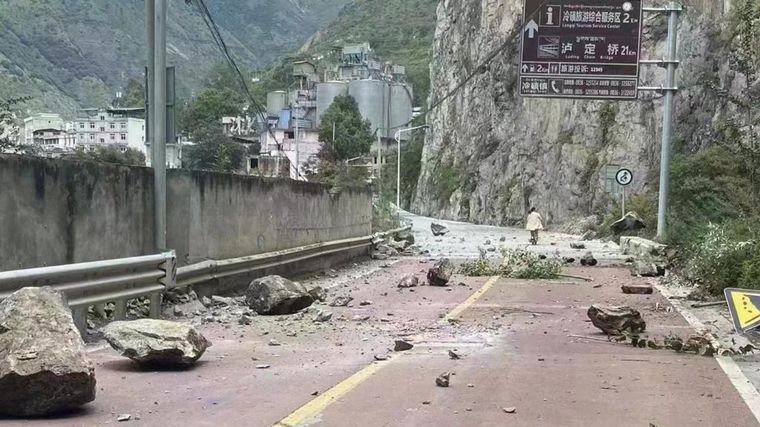 FOTO: Los daños que dejó el terremoto en China son cuantiosos.