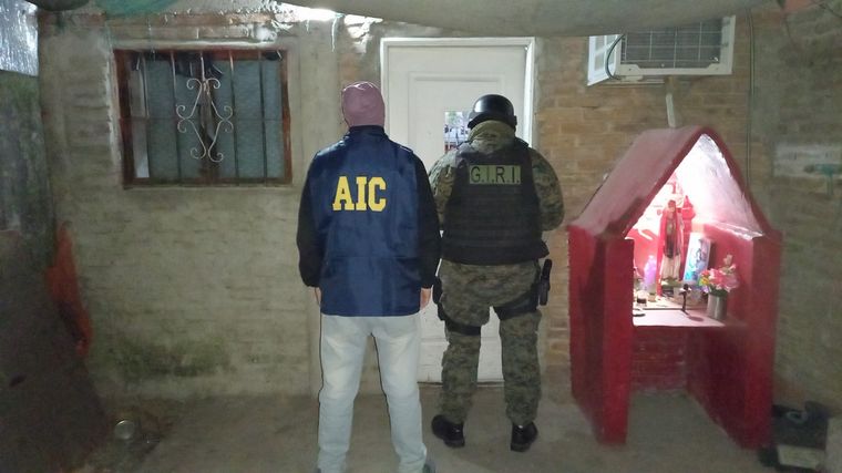 Se entregó uno de los involucrados en el doble homicidio de barrio Las Flores.
