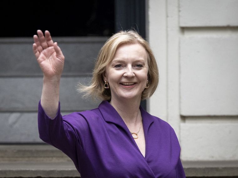 Liz Truss asumió como primera ministra en Reino Unido.