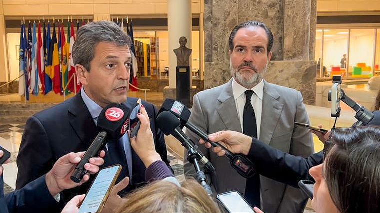 Sergio Massa y Mauricio Claver-Carone destrabaron préstamos para el país. 