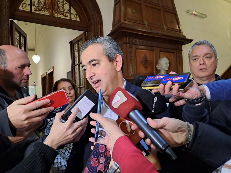 Pablo Javkin estuvo en el Concejo en el debate sobre la autonomía de Rosario.