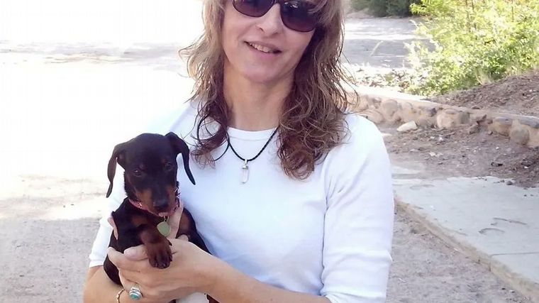 El pedido es que se declare a su perra como integrante no humana de la familia.