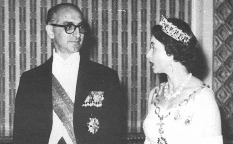 FOTO: Isabel II con Gonzalo Pieres