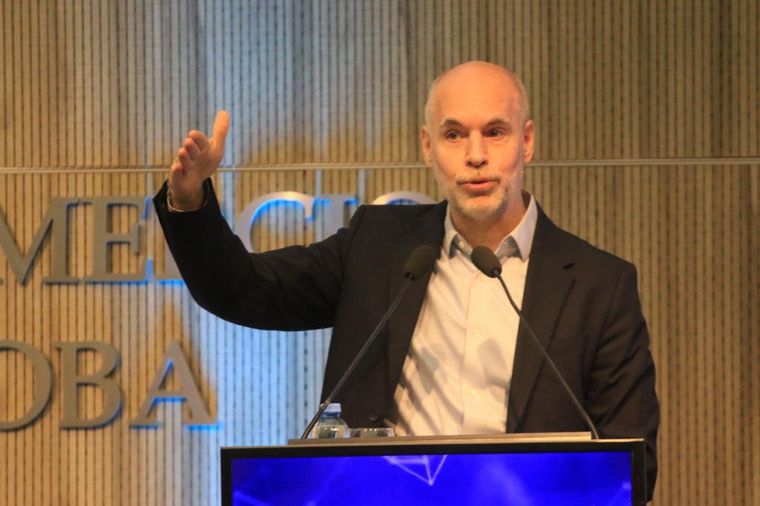 Horacio Rodríguez Larreta visitó la Bolsa de Comercio de Córdoba.