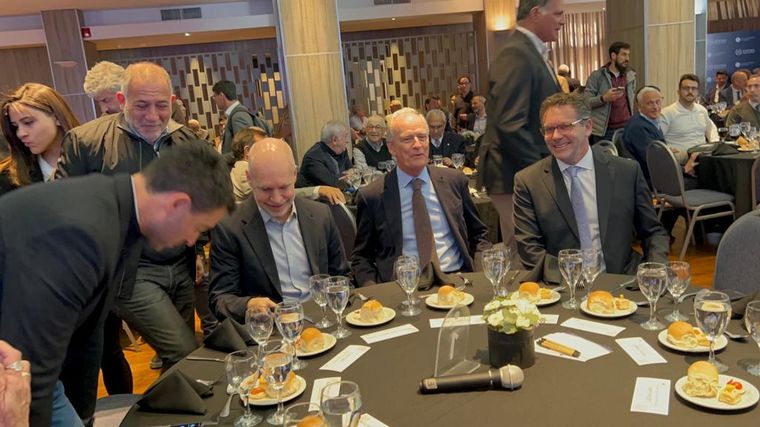 Horacio Rodríguez Larreta visitó la Bolsa de Comercio de Córdoba.