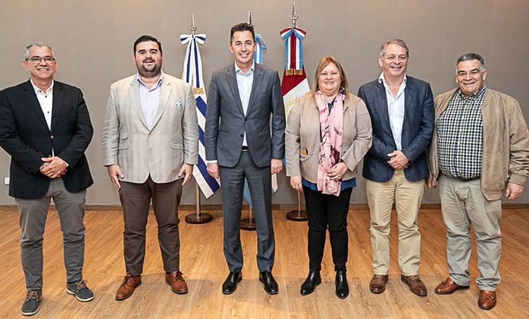Manuel Calvo se reunió con intendentes de Uruguay.