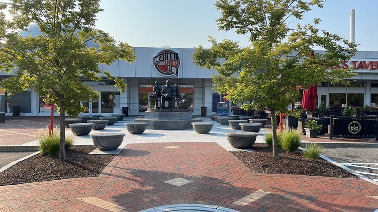 Cadena 3, en el ingreso de Manu Ginóbili al Salón de la Fama de la NBA.