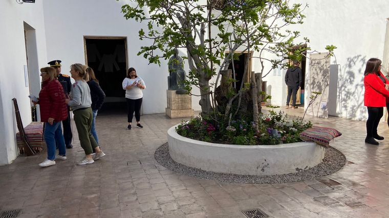 Rony en Vivo transmite desde la casa natal de Domingo Faustino Sarmiento en San Juan.