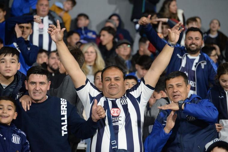 Los hinchas del 