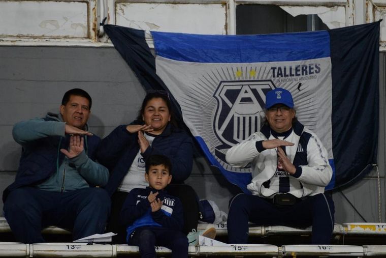 Los hinchas del 
