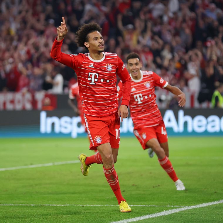 Leroy Sané grita el segundo gol del Bayern Múnich (Foto: @ChampionsLeague)