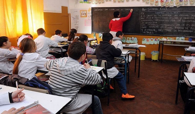 FOTO: Córdoba sumará una hora más de clases en escuelas primarias.